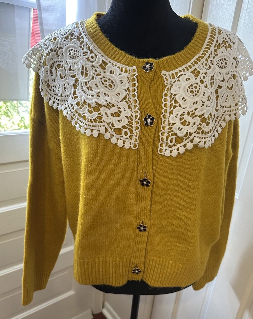 Maeve Anthropologie Lace Collar Cardigan Sweater XL Mustard Yellow Flower Button